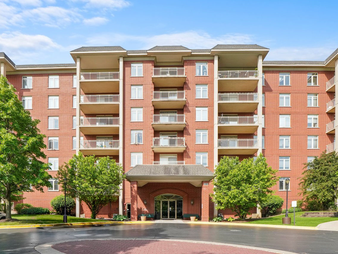 Photo of 8300 Callie Ave. #504, Morton Grove, IL